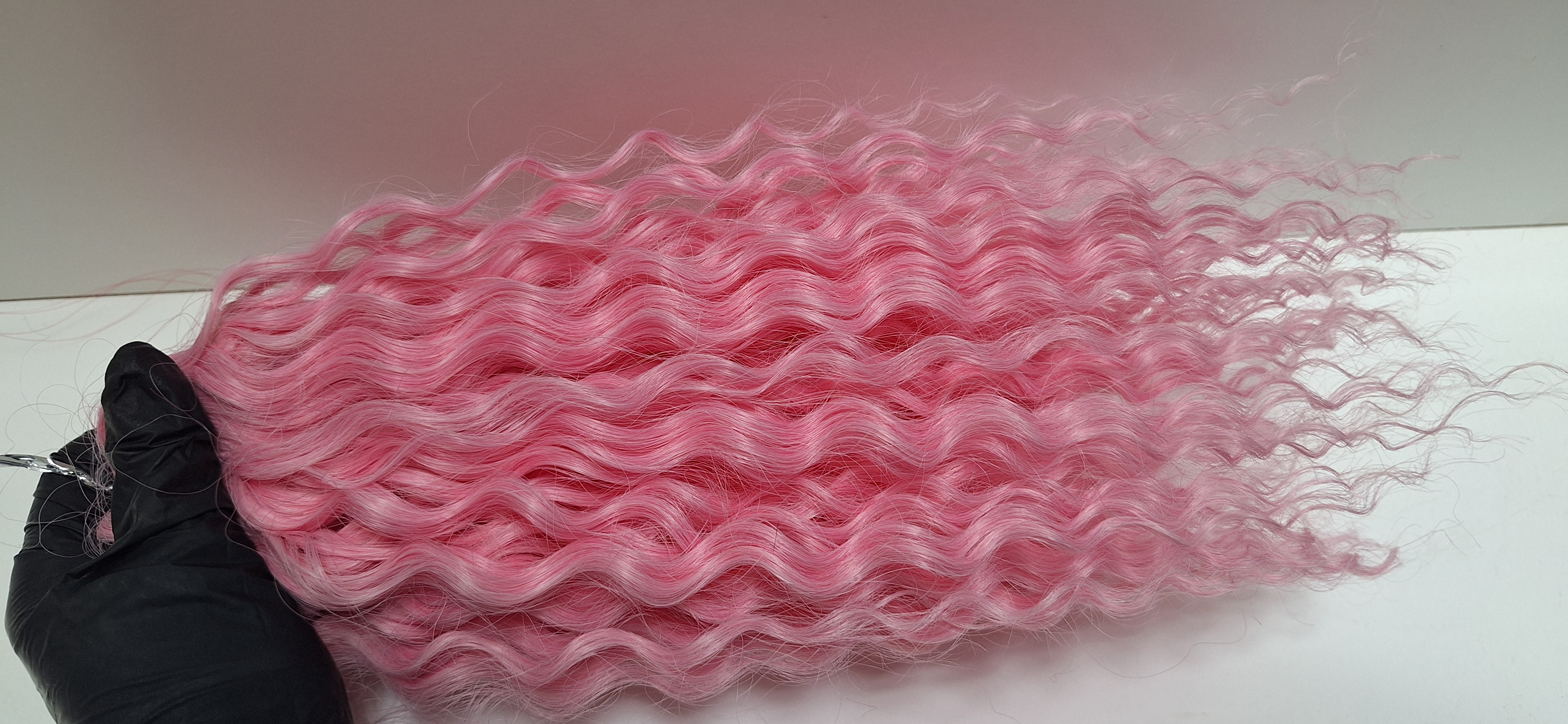 Vlnitý kanekalon Ariel PINK14 (300g,40cm)