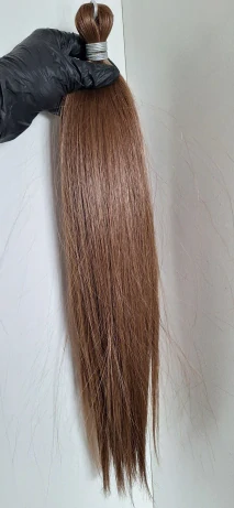 Rovný kanekalon Ariel 6 (300g,55 cm)