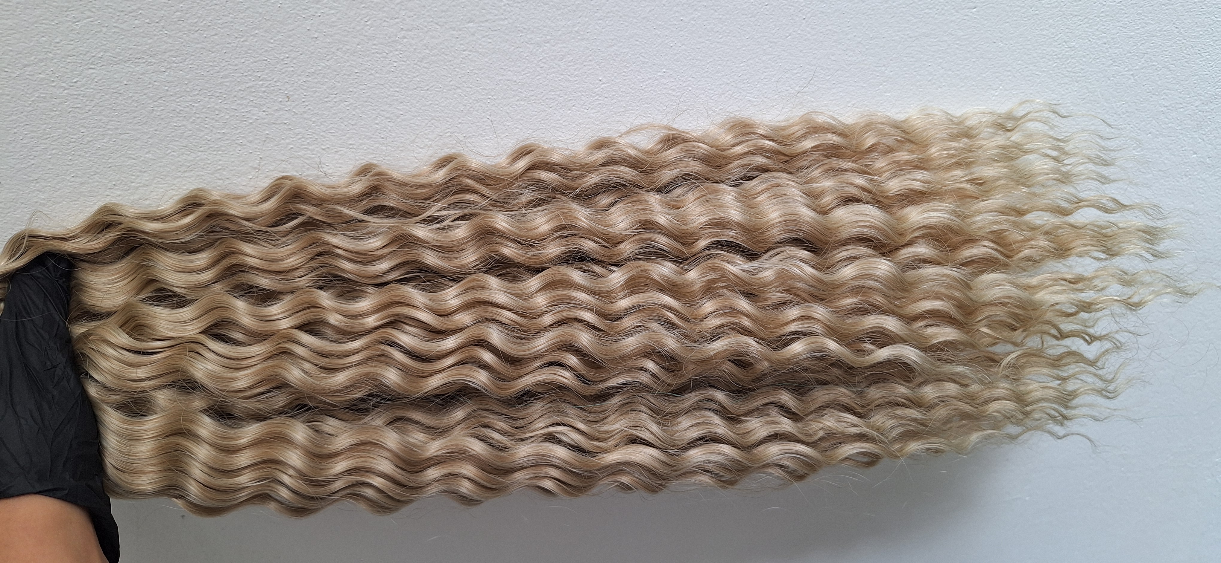 Vlnitý kanekalon Ariel LINEN 79 300g