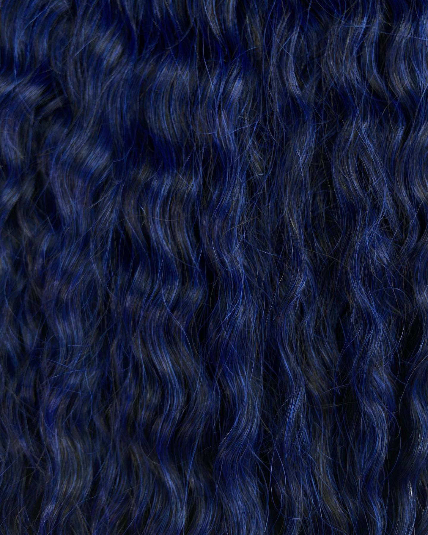 Vlnitý kanekalon Ariel JSBlue 1 300g