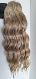 Anna 22 (100g,40 cm)