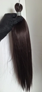 Rovný kanekalon Ariel 4 (300g,55 cm)