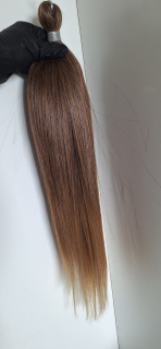 Rovný kanekalon Ariel T042 (300g,55 cm)